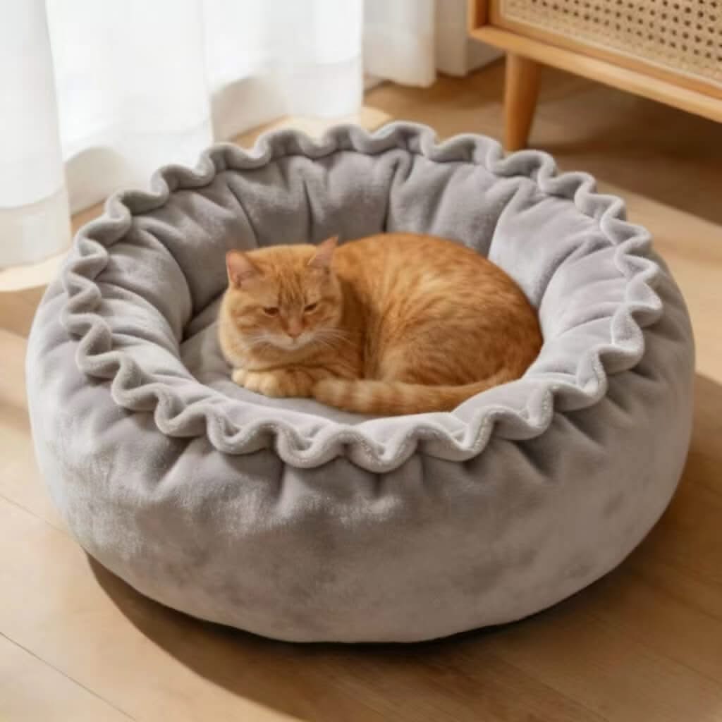 Soft Ruffled Pet Bed for Cats - Gray, Round, Plush Fabric, Cozy Cushion